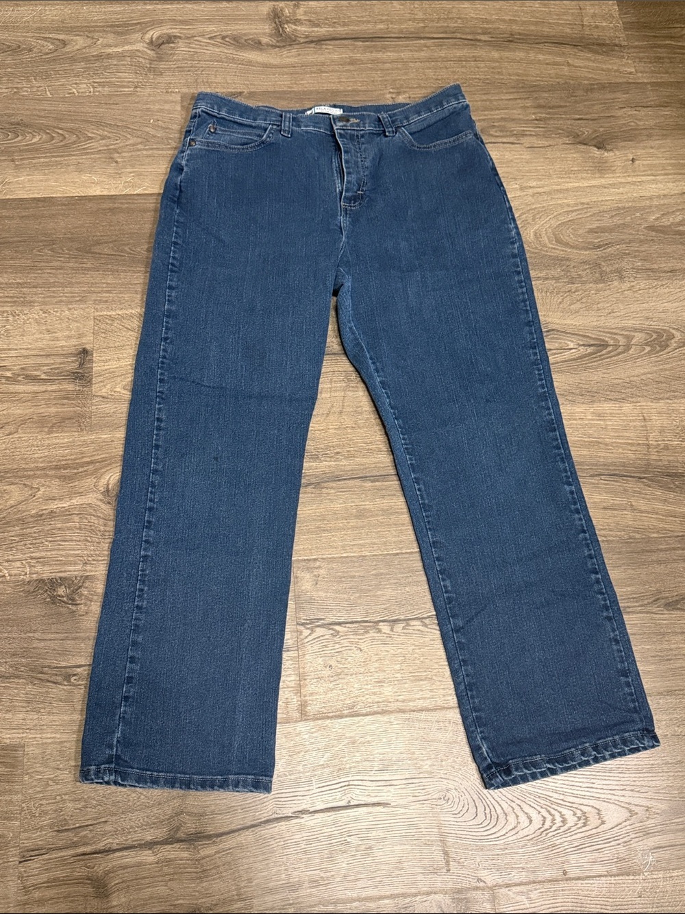 Women’s Size 14 Short Lee Relaxed Fit